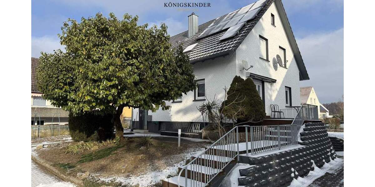 Top renoviertes Zweifamilienhaus in Singen-Beuren, sofort verfügbar 5 zimmer