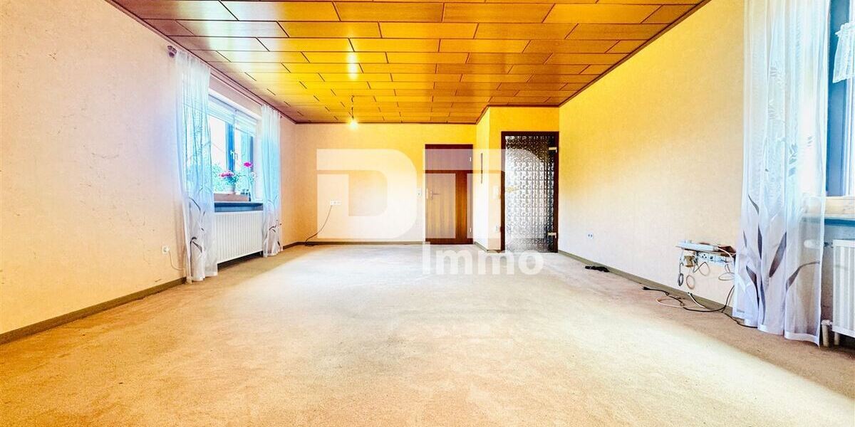 Solider Familien-Bungalow mit großem Potenzial in ruhiger Lage mit Wintergarten und Garage - Bungalow Calden | Angebot:26974963
