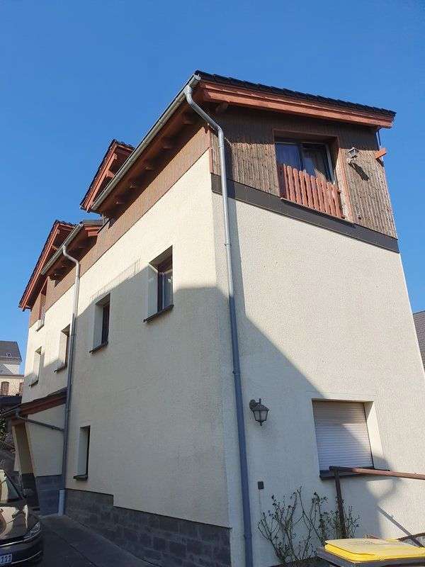 Haus zum Kaufen in Oelsnitz 149.000 € 91.17 m²