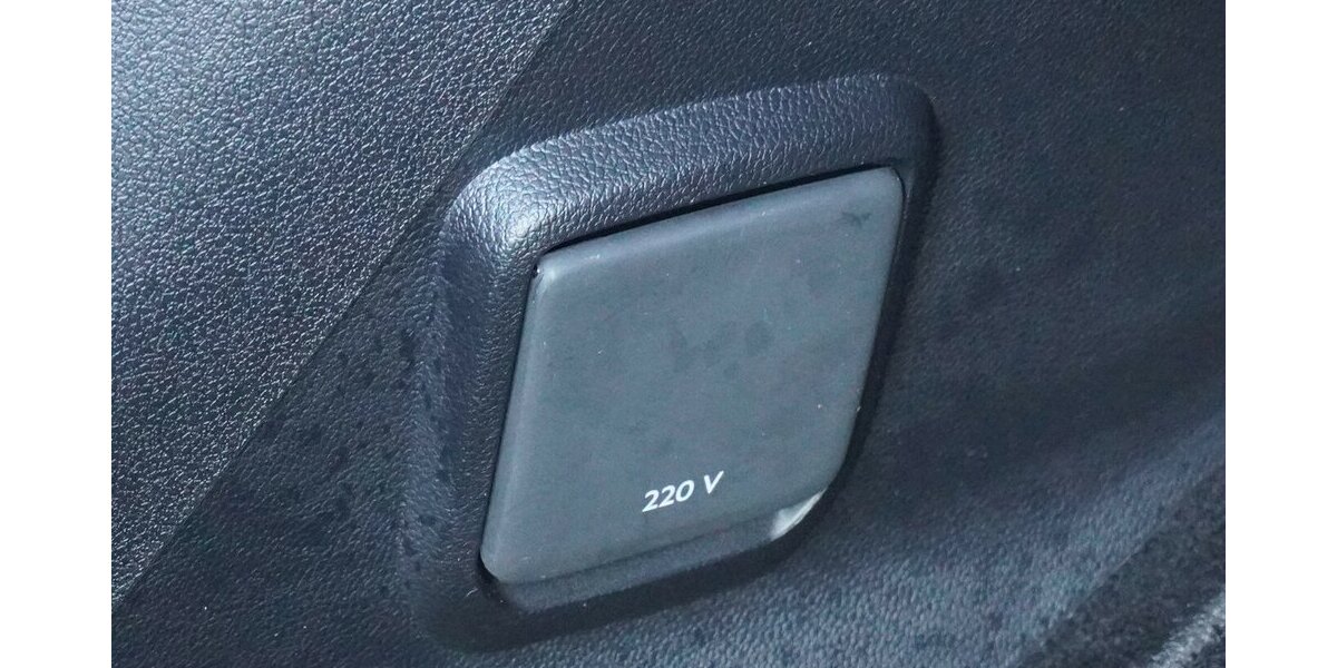 Fiat Doblo Kombi 1.5 130 AT / 10-Zoll Navi + AHK 39.814 km 23.503 &euro; Münchenbernsdorf 07589