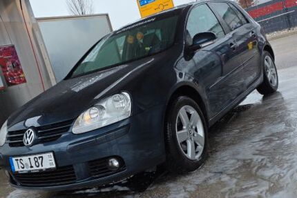 VW Golf 177.000 km 2.899 &euro; Grabenstätt 83355