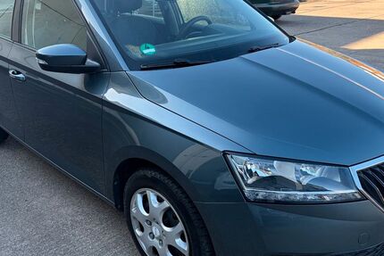 Skoda Fabia 52.000 km 8.999 &euro; Butzbach 35510