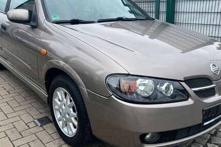 Nissan Almera