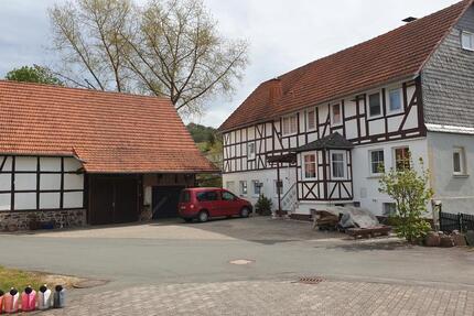 Haus Vöhl - 7 Zimmer, 100 m&sup2;, 215.000&euro; | Angebot:26423708