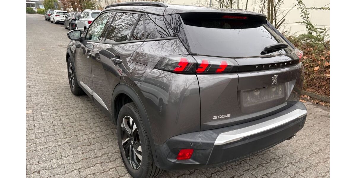 Peugeot 2008 180.294 km 12.852 &euro; Frankfurt am Main 60389