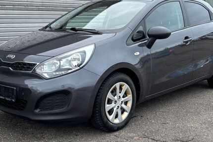 Kia Rio 186.786 km 3.900 &euro; Waiblingen 71334