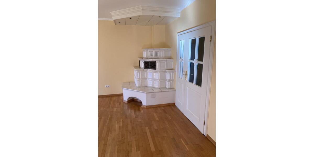 Helle, großzügige Erdgeschosswohnung mit Garten 3 zimmer