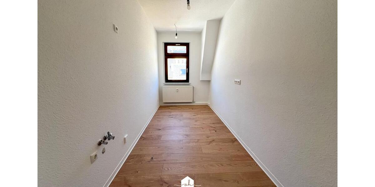 Dachgeschoßwohnung Greiz - 4 Zimmer, 83 m&sup2;, 495&euro; | Angebot:26476621