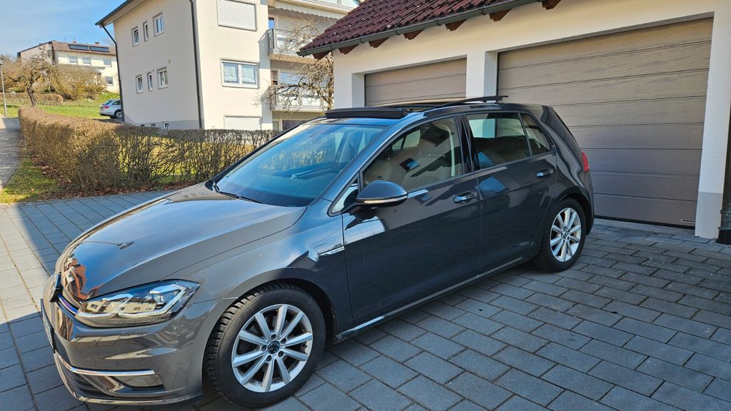 VW Golf 67.200 km 16.100 &euro; Nied 78078