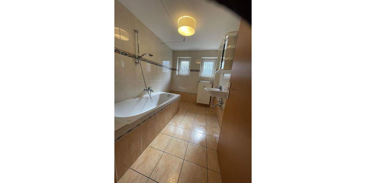 Etagenwohnung Wiesbaden-Breckenheim Breckenheim - 2 Zimmer, 68 m&sup2;, 700&euro; | Angebot:25745778