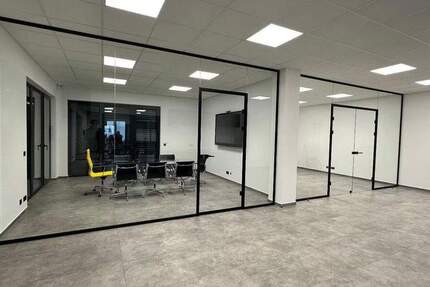 Representative Büro Büroräume optional mit Halle in Rheinbach zu vermieten Neubau zimmer