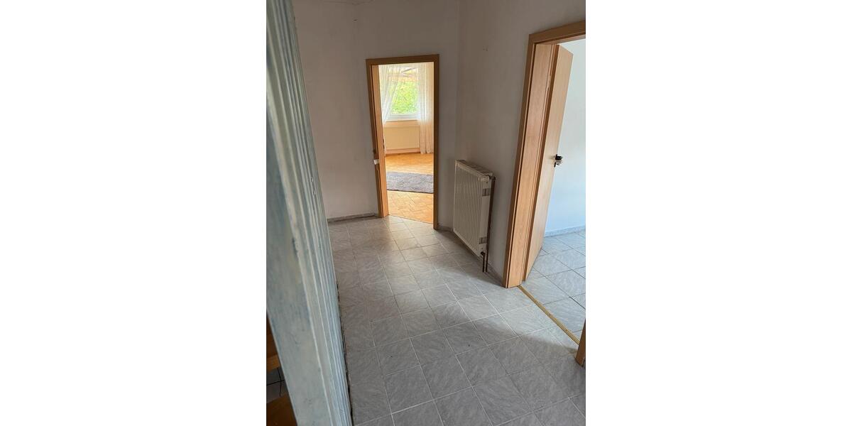 Bungalow Rühen - 6 Zimmer, 200 m&sup2;, 220.000&euro; | Angebot:26872052