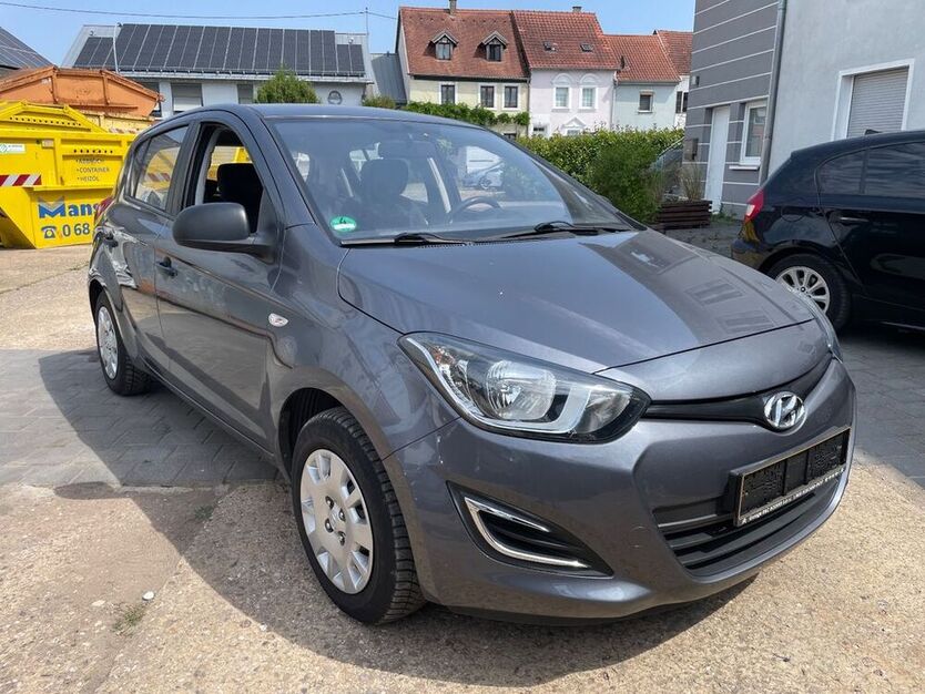 i20