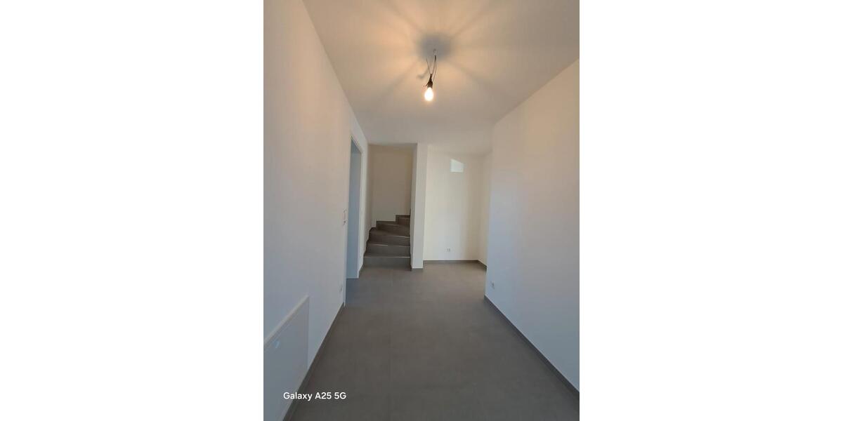 Etagenwohnung Landau an der Isar - 3 Zimmer, 83 m&sup2;, 350.000&euro; | Angebot:26057955