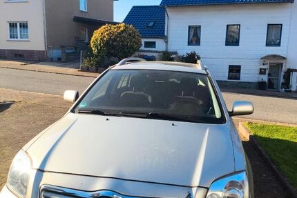 Toyota Avensis 232.000 km 1.999 &euro; Beckingen 66701