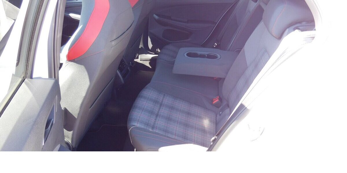 VW Golf 2.0 VIII GTI Performance TSI DSG BMT Navi 37.900 km 24.990 &euro; Vordorf 38533