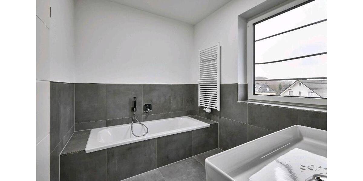 Doppelhaushälfte Meschede - 5 Zimmer, 140 m&sup2;, 1.580&euro; | Angebot:26481040