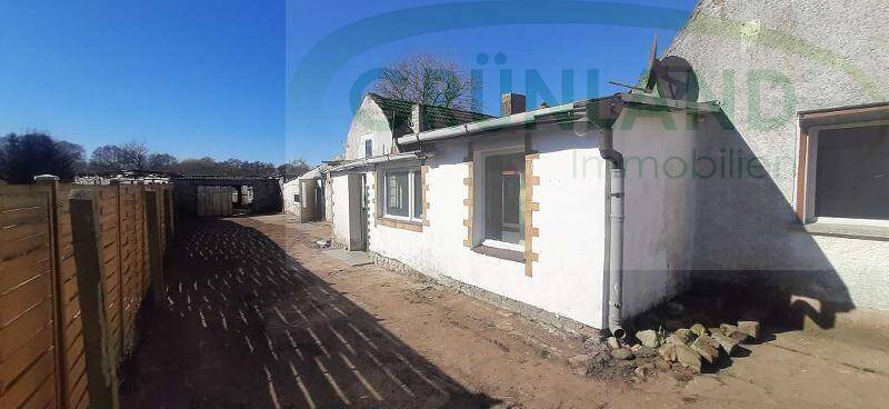 Doppelhaushälfte Meyenburg - 4 Zimmer, 100 m&sup2;, 48.000&euro; | Angebot:24040549