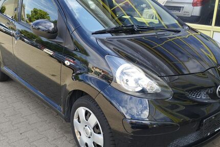 Toyota Aygo (X) 112.000 km 1.900 &euro; Rathenow 14712