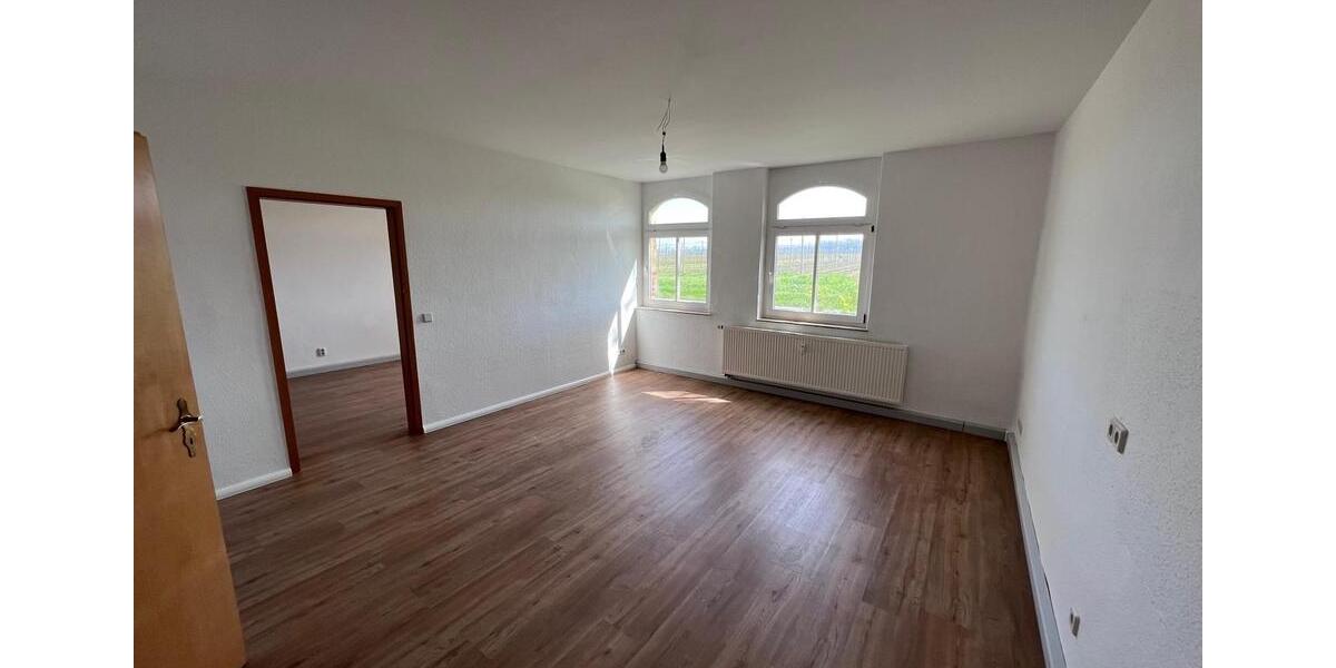 Erdgeschoßwohnung Querfurt - 3 Zimmer, 109 m&sup2;, 505&euro; | Angebot:26123970