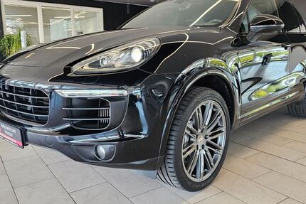 Porsche Cayenne 206.311 km 28.990 &euro; Höxter 37671