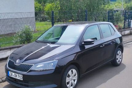 Skoda Fabia 202.000 km 6.450 &euro; Nidda 63667