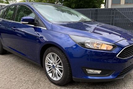 Ford Focus 59.961 km 9.900 &euro; Frankfurt am Main / Bergen-Enkheim 60388