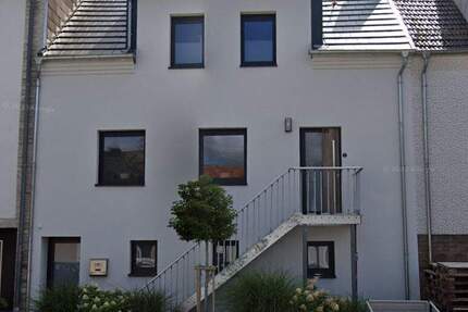 Haus Eppelborn / Humes Humes - 4 Zimmer, 124 m&sup2;, 159.000&euro; | Angebot:25399946