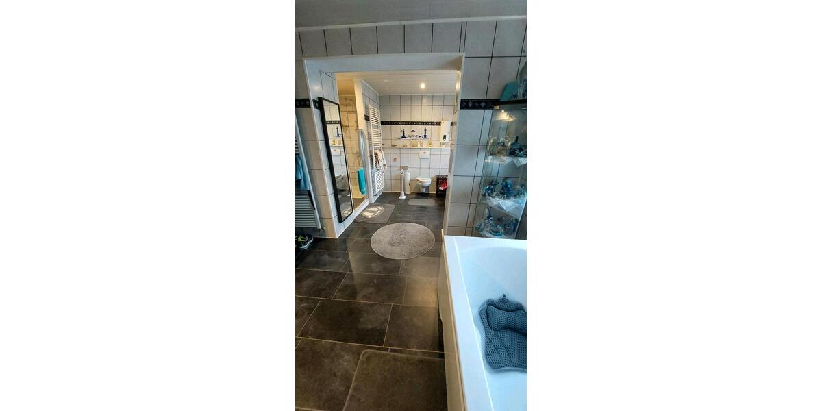 6 Zimmer im EG in Ruhiger Lage mit Großen Garten 6 zimmer