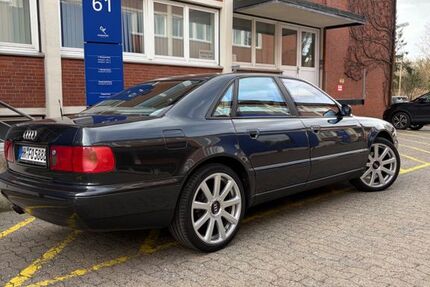 Audi A8 177.000 km 9.250 &euro; Hamburg 22547