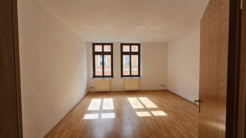 Etagenwohnung Greiz - 3 Zimmer, 75 m&sup2;, 31.000&euro; | Angebot:26640696