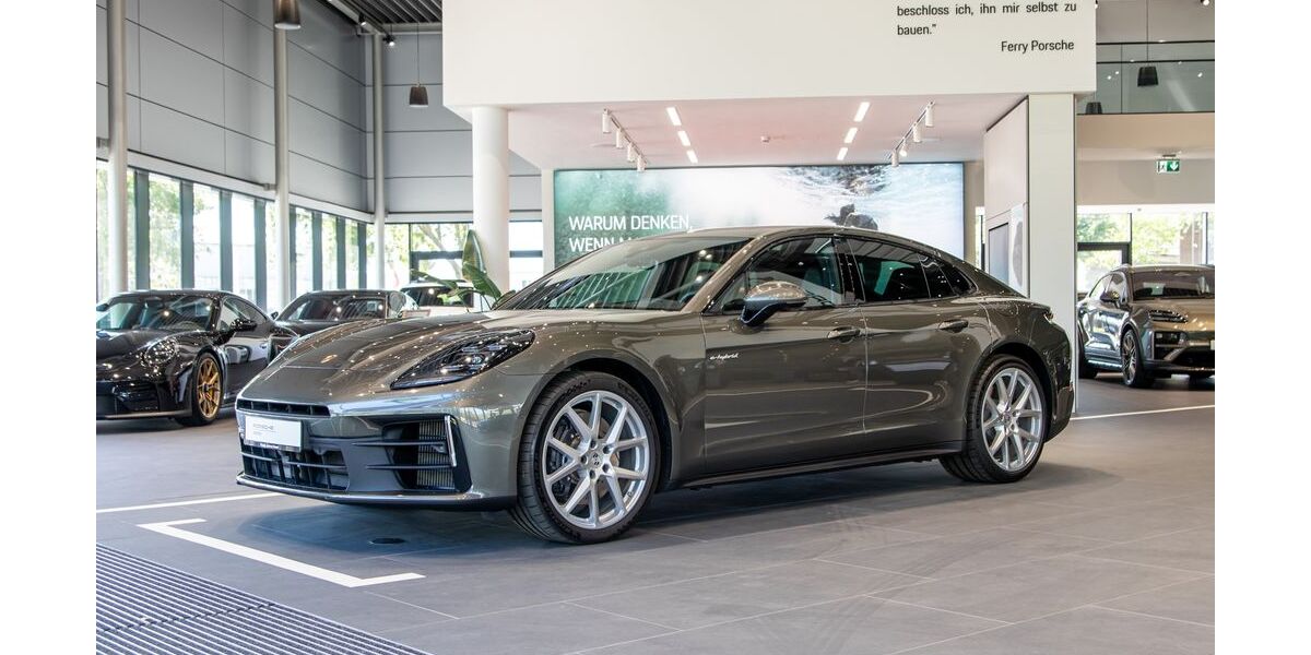 Porsche Panamera 9.900 km 130.990 &euro; Kassel 34123