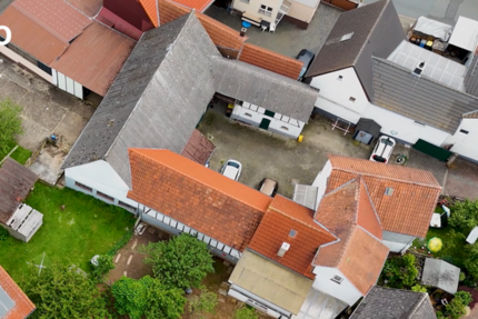 Haus zum Kaufen in Hüttenberg-Volpertshausen 319.000 € 180 m² 7 zimmer