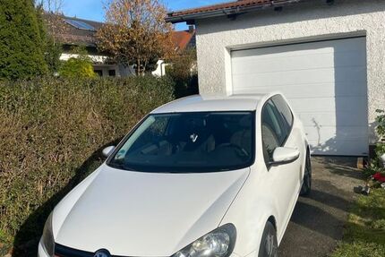 VW Golf 241.570 km 2.850 &euro; Cham 93413