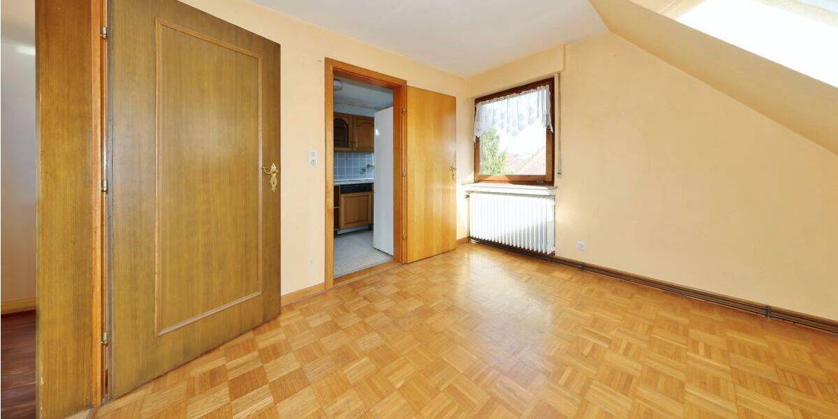 Mehrfamilienhaus, Wohnhaus Zetel Neuenburg - 6 Zimmer, 135 m&sup2;, 295.000&euro; | Angebot:26825651