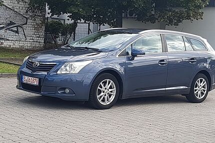 Toyota Avensis 196.000 km 5.650 &euro; Berlin 13088