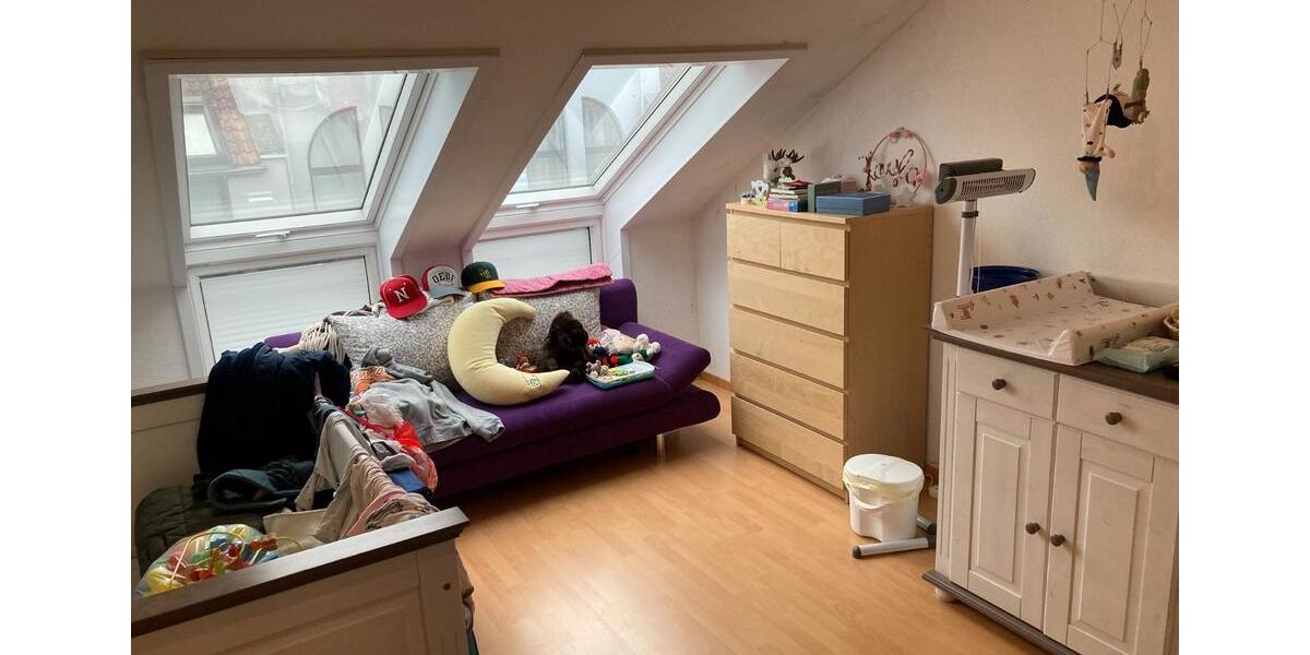 Dachgeschoßwohnung Saarlouis - 6 Zimmer, 116 m&sup2;, 225.000&euro; | Angebot:26858144