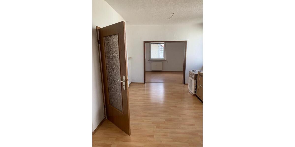 Etagenwohnung Niestetal - 4 Zimmer, 100 m&sup2;, 1.050&euro; | Angebot:26618303