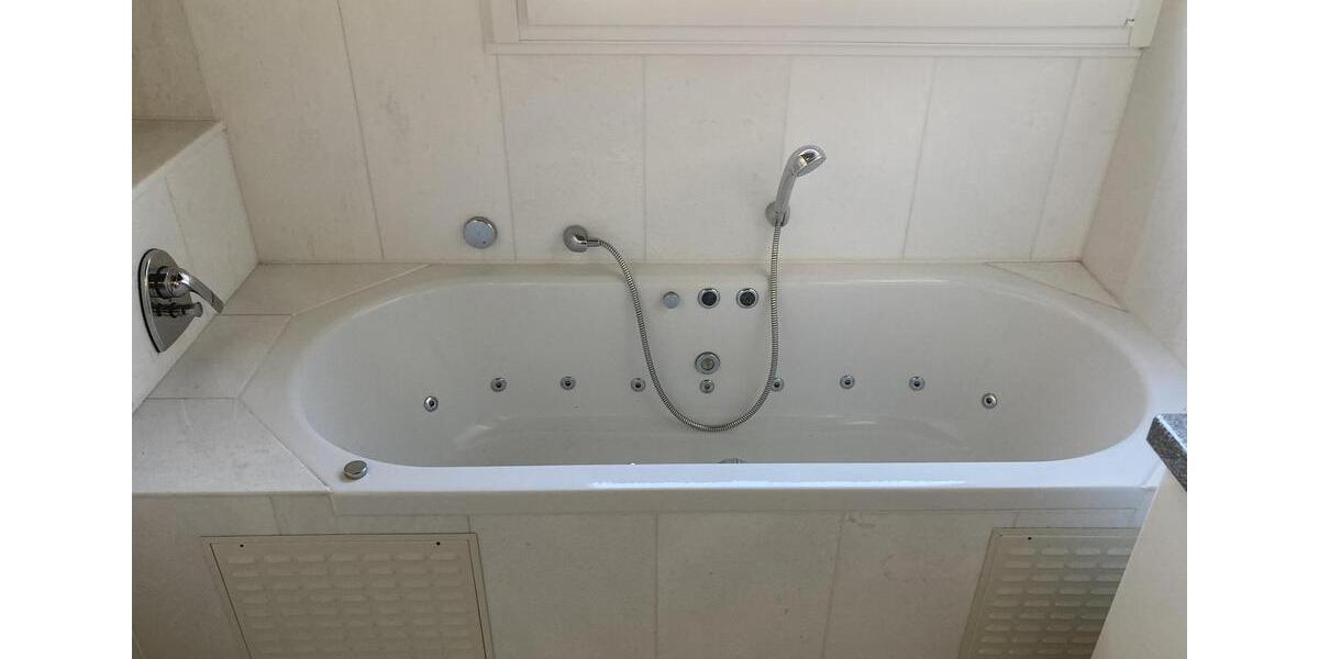 Dachgeschoßwohnung Kenn - 4 Zimmer, 109 m&sup2;, 1.050&euro; | Angebot:25355837