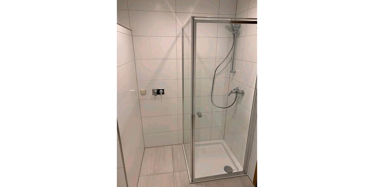 Bungalow Eisenach - 2 Zimmer, 80 m&sup2;, 875&euro; | Angebot:26523190