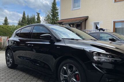 Ford Focus 53.300 km 19.900 &euro; Oberpframmern 85667
