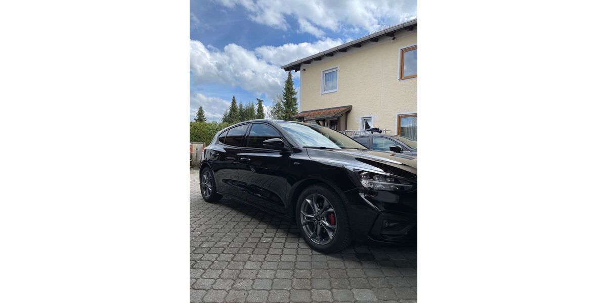Ford Focus 53.300 km 19.900 &euro; Oberpframmern 85667