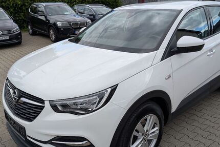 Opel Grandland (X) 97.779 km 14.700 € Riegenroth 55469