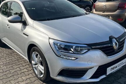 Renault Megane 124.825 km 8.995 &euro; Wolfen 06766