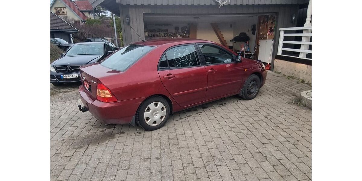 Toyota Corolla 140.542 km 4.100 &euro; Hamburg 22111
