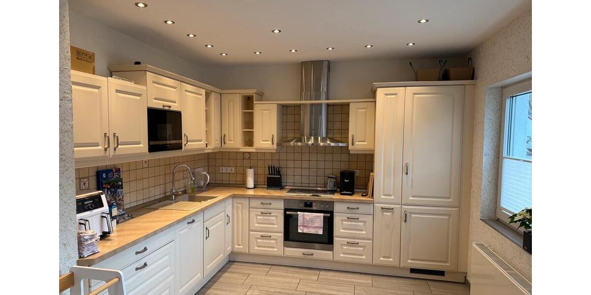 Erdgeschoßwohnung Hürtgenwald - 3 Zimmer, 140 m&sup2;, 1.250&euro; | Angebot:24616461