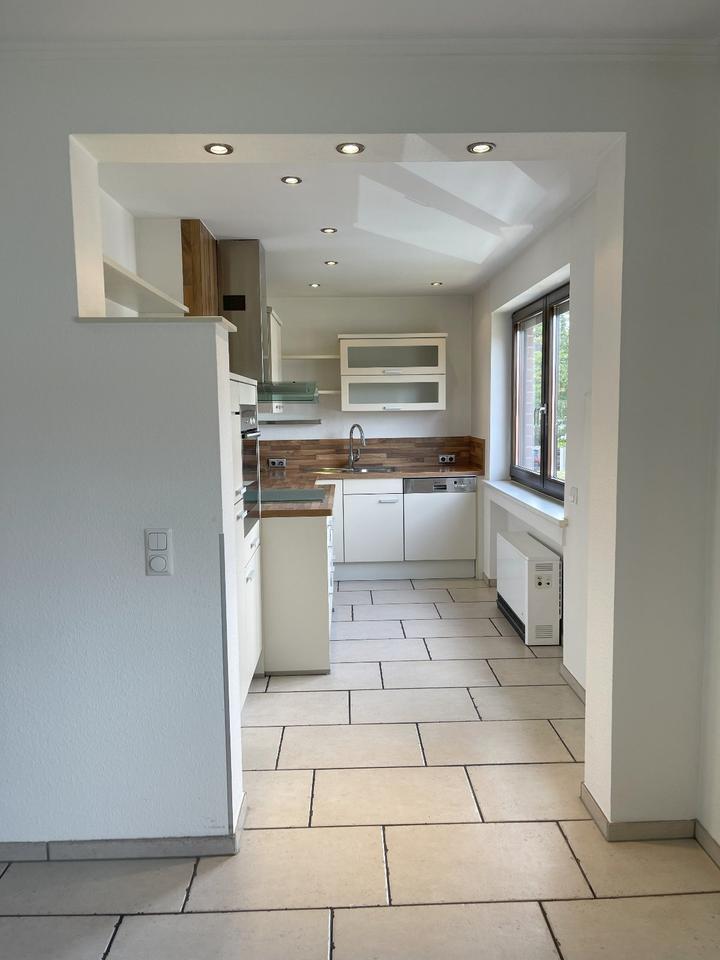 Maisonette-Eigentumswohnung in 2-Parteienhaus nahe Frechener City