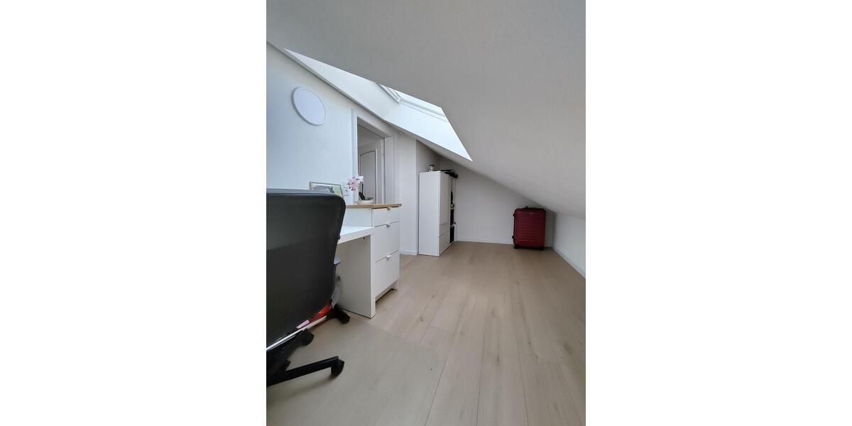 Dachgeschoßwohnung Contwig - 2.5 Zimmer, 52 m&sup2;, 600&euro; | Angebot:26415486