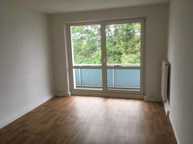 Wohnung mit Balkon sucht Nachmieter im 1.OG! 3 zimmer