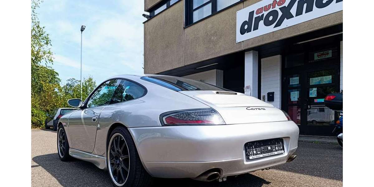 Porsche 911 Carrera Coupe 148.640 km 26.900 &euro; Wald-Glashütte 88639
